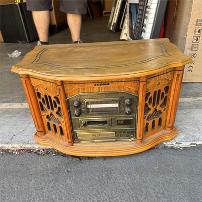 Sale Photo Thumbnail #49: Sylvania SRCD822 Multimedia Record Player