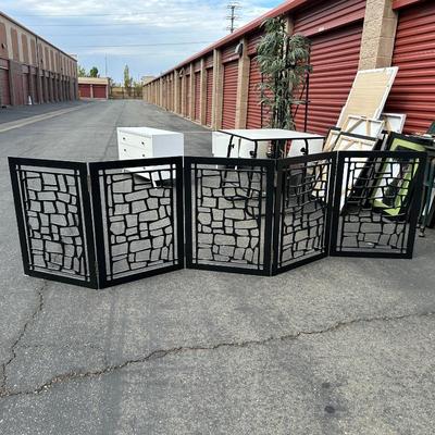 Sale Photo Thumbnail #191: Freestanding 5-Panel Folding Metal Pet Gate