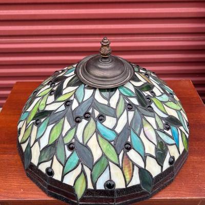 Sale Photo Thumbnail #177: Tiffany-Style Leaded Stained Glass Lamp Shade