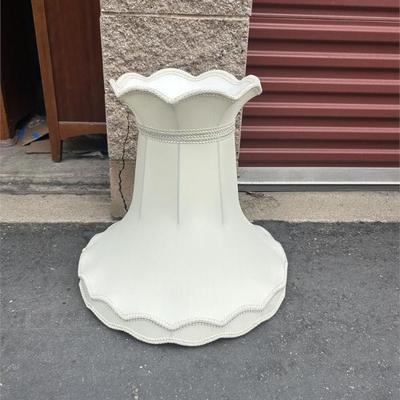 Sale Photo Thumbnail #152: Vintage Scalloped Bridge Lamp Shade