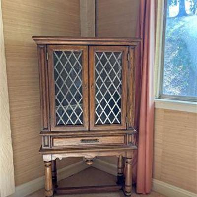 Lighted Display Cabinet .jpg