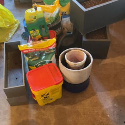Miscellaneous Garden Supplies & Pots