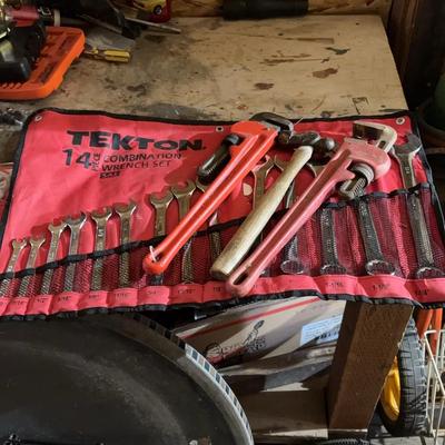 Tekton 14 Piece Combination Wrench Set, Pipe Wrenches, Hammer