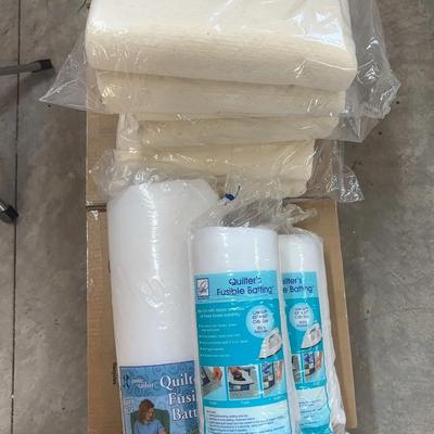 5 Bags Of Batting For Quilting - 3 Bags Cotton, 2 Bags Polyester