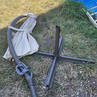10 ft Curved Umbrella 