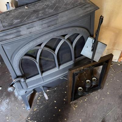Vintage Wood Burning Stove & Light Fixture