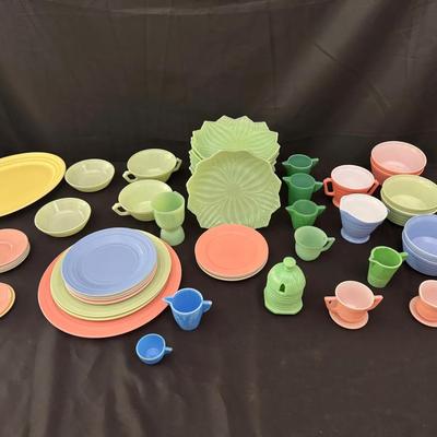 Vintage Pastel Dinnerware Collection | Fiesta-Style Plates, Jadeite Cups & Serveware