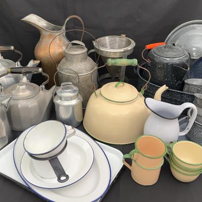 Vintage Kitchenware Lot – Wagner Ware Kettle, Graniteware, Enamelware & Coffee Pots