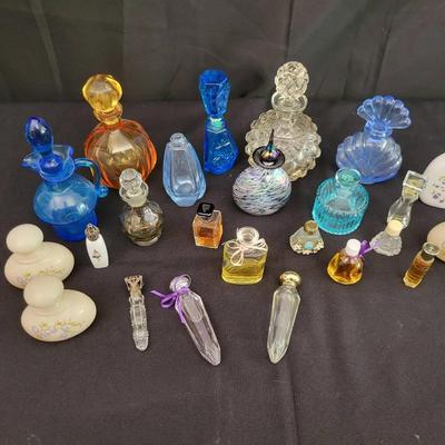 Art Glass & Porcelain Perfume Bottles Collection | Uranium Glow & Decorative Lot