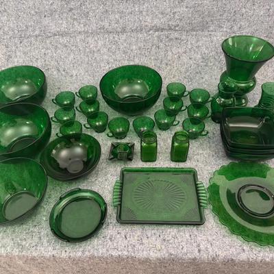 Forest Green Depression Glass Collection | 30+ Pieces Bowls, Cups, Plates & More
