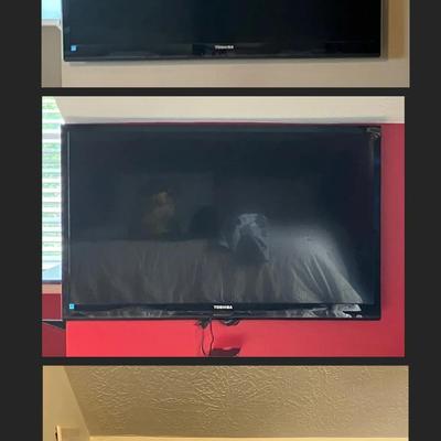 2 Toshiba 42" Smart TVs with 2 Sharp BD-HP24 Blu-Ray Players #1