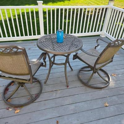 Outdoor dining set 