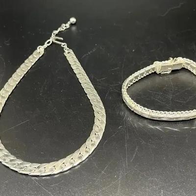 Super Sparkle! Silver Finish Jewelry Set - 12”-14” Trifari Choker + 7” Panel Link Bracelet 