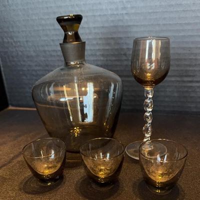 Small Decanter And Mini Glasses