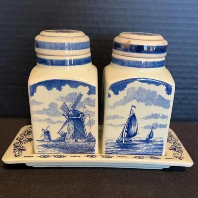 Delft Blue Canister Pair With tray