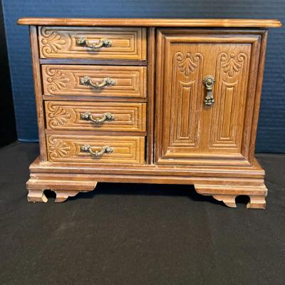 Musical Wood Jewelry Box With Lots Of Drawers And Ring Holder 