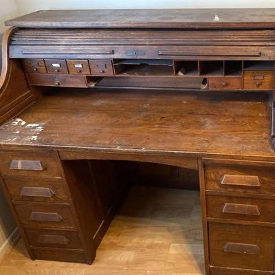 Chestnut Wood Desk With Kneehole And Storage Drawers On Top And On The Sides