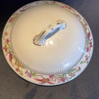 Wedgwood Florentine Tureen Lid