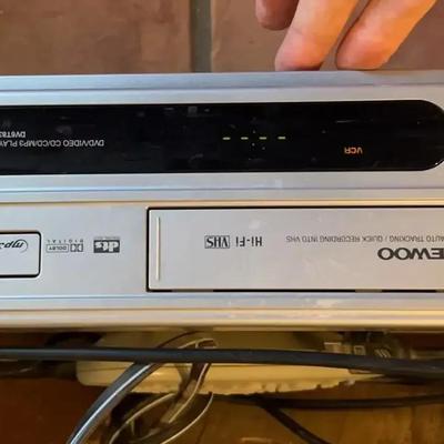 Daewoo VHS And DVD Player - Works!