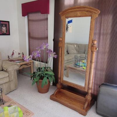 Sale Photo Thumbnail #147