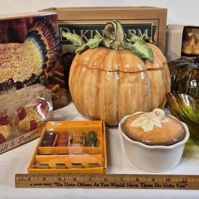 Thanksgiving/Harvest Serving & Decorations
