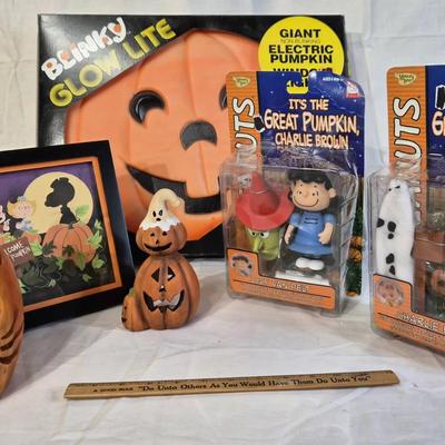 Charlie Brown Halloween Decorations & Collectibles