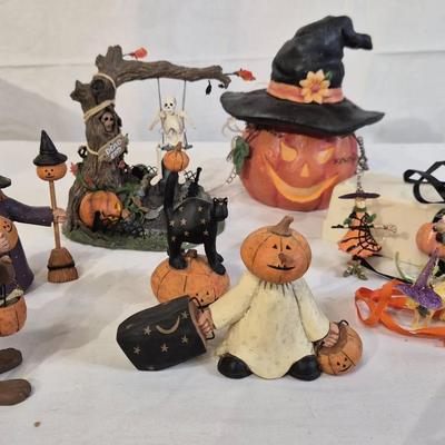 Halloween Decorations & Collectibles Lot #2
