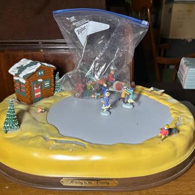 Vintage Mr. Christmas Holiday Skaters 