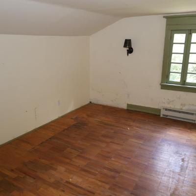 Sale Photo Thumbnail #37