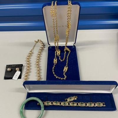 HST255 - Costume Jewelry By Kenneth Lane & Camrose & Kross & Jade -Like Bracelet 