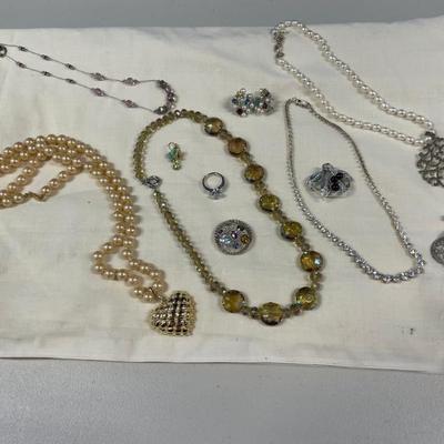 HST276 - Fashion Jewelry Fit For A Princess 