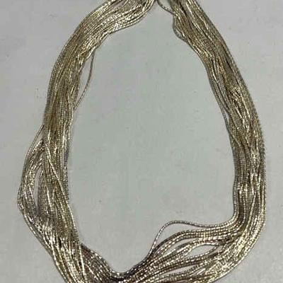 HST253- Gorgeous Italian Silver Necklace 