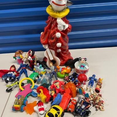 HST006 - Clown With Guitar Statue With Mini Toys Collection 