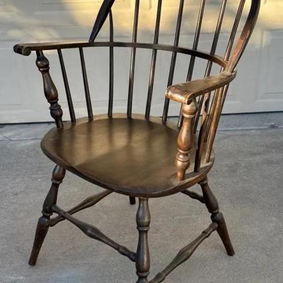 Nichols & Stone Style Bow Back Windsor Chair