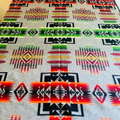 Queen Size Beaver State Pendleton Blanket 