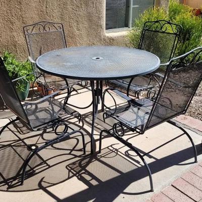 Patio Table & 4 Chairs 