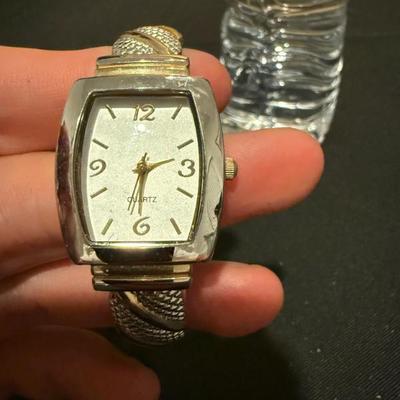 Sale Photo Thumbnail #46
