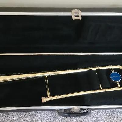 Getzen Trombone with Case

