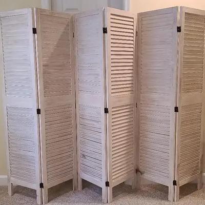 Distressed Wooden Folding Shutter Screen