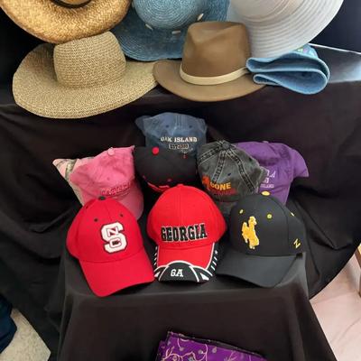 Collection of Hats & Women’s Shoes, Size 7
