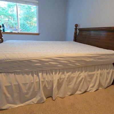 Dark Wood Queen Size Bed