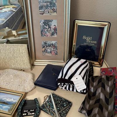 Sale Photo Thumbnail #92