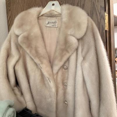Sale Photo Thumbnail #136