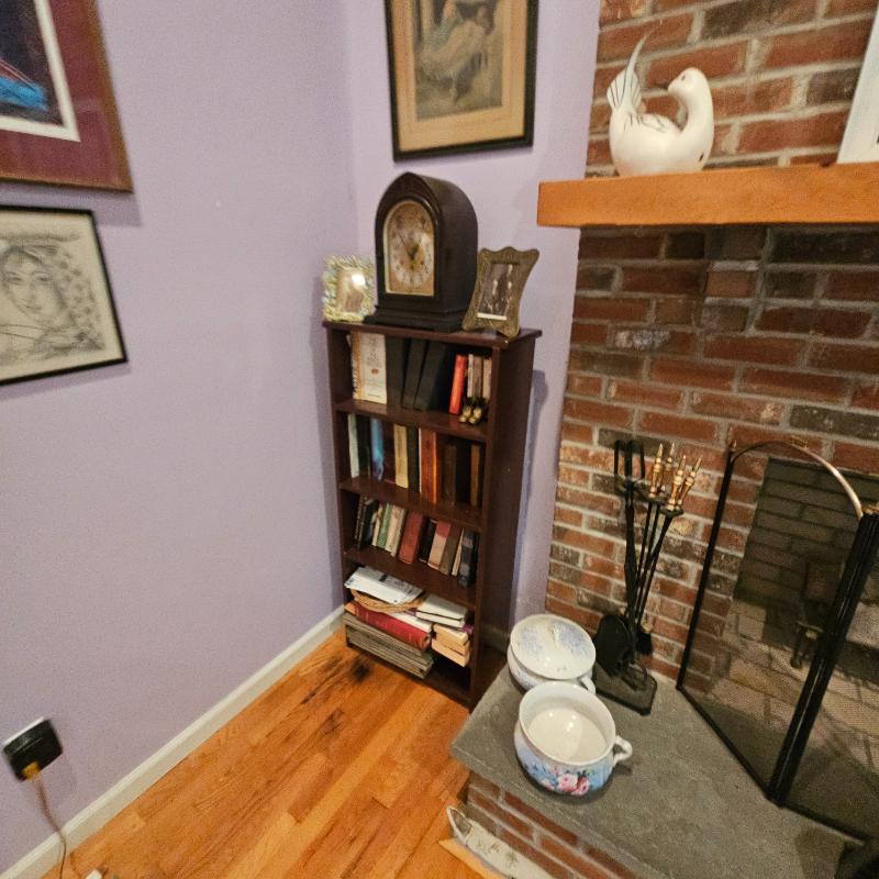 Sale Photo Thumbnail #105