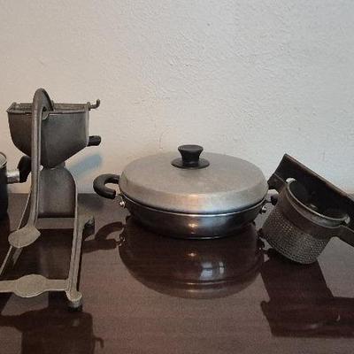 Vintage Wear-Ever Aluminum Citrus Juicer Cast Iron Potato Ricer T-Fal  & Cooking Essentials Pots 