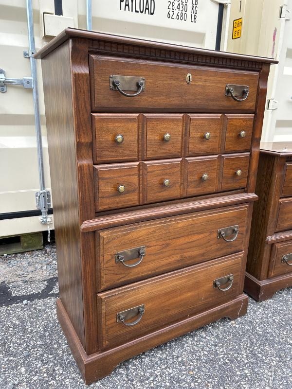 Sale Photo Thumbnail #968