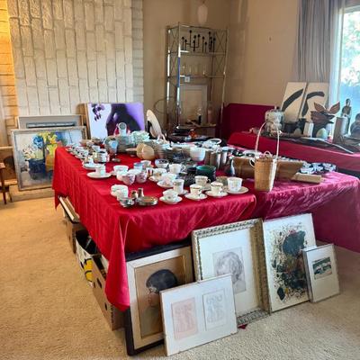 Estate sale photo