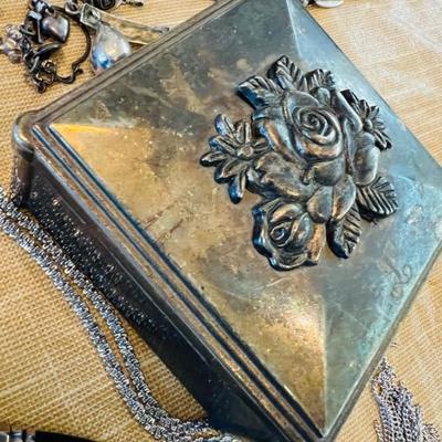 Sale Photo Thumbnail #182