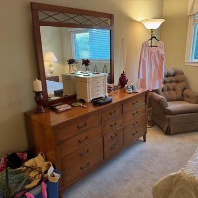 Sale Photo Thumbnail #42