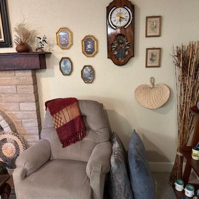 Sale Photo Thumbnail #50